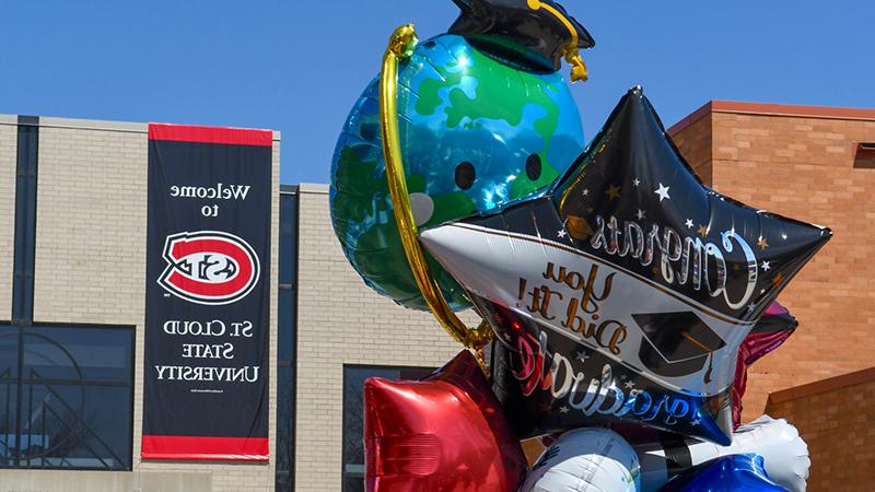 graduation balloons 